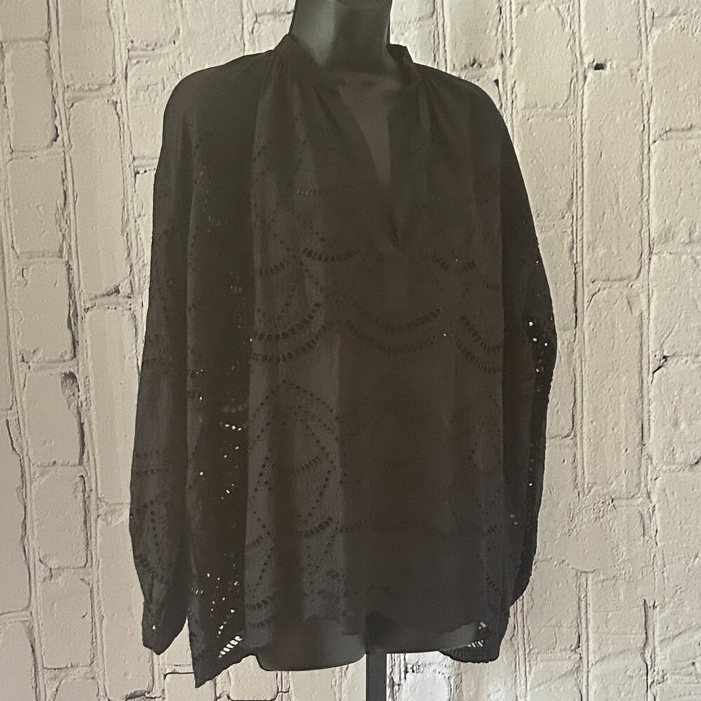 Ne Quittez Pas  | Embroidered Eyelet Peasant Top